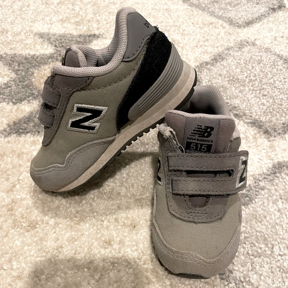 FLASH SALE!! New Balance 515 Sneakers